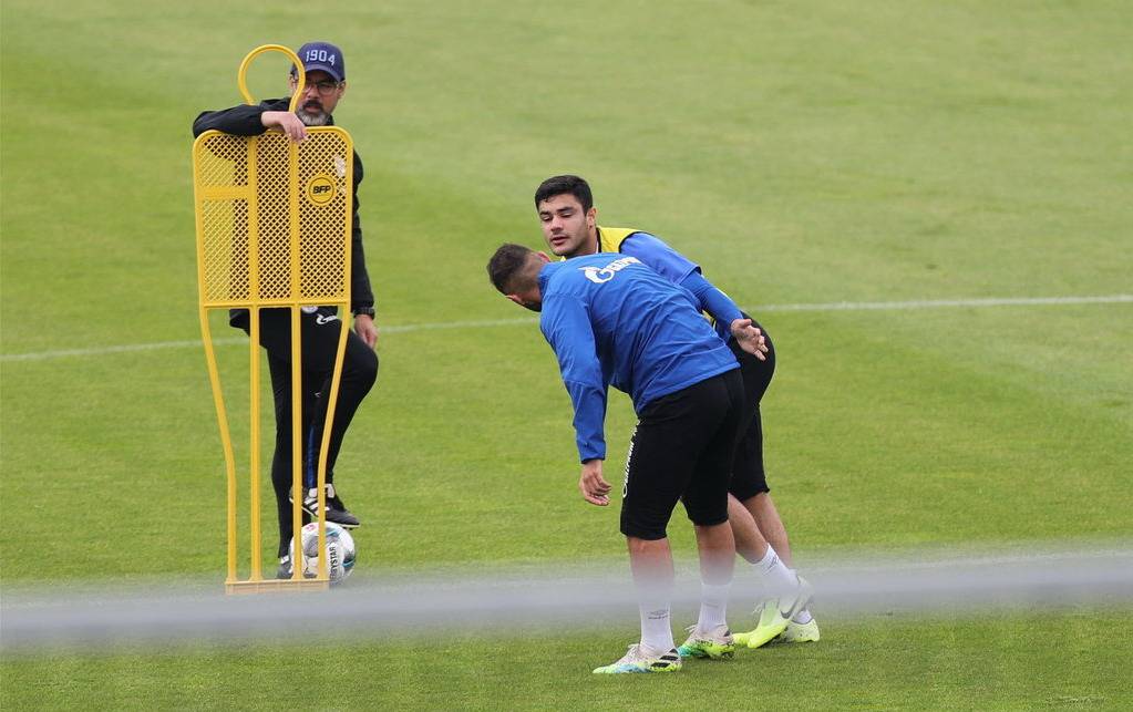 KAIYUN SPORTS-集结日勒沃库森备战亚冠；门线救险细节曝光；引发热议；心理建设被强调(勒沃库森官网)